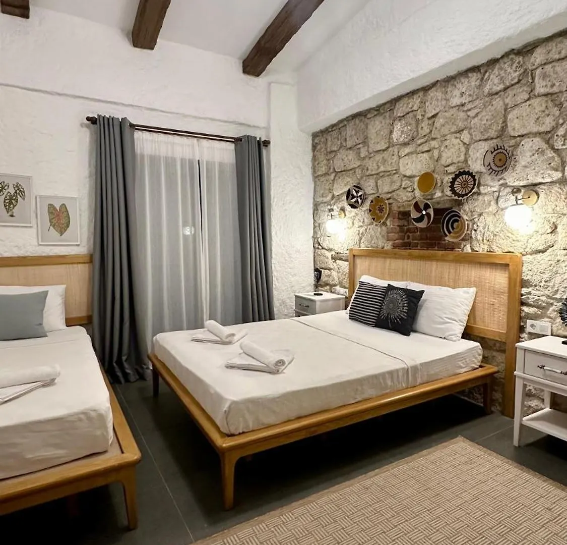 The Comelly Alacati Çeşme