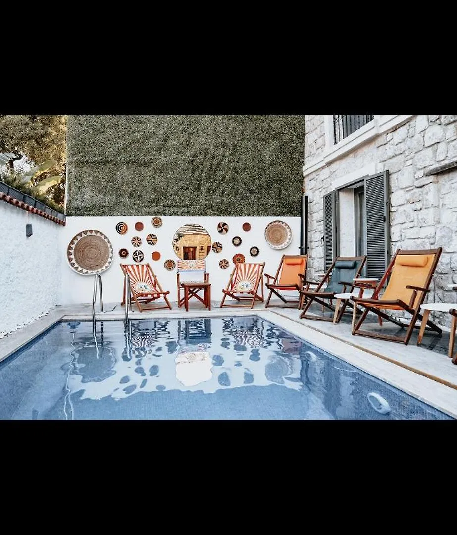 The Comelly Alacati Çeşme 3*,